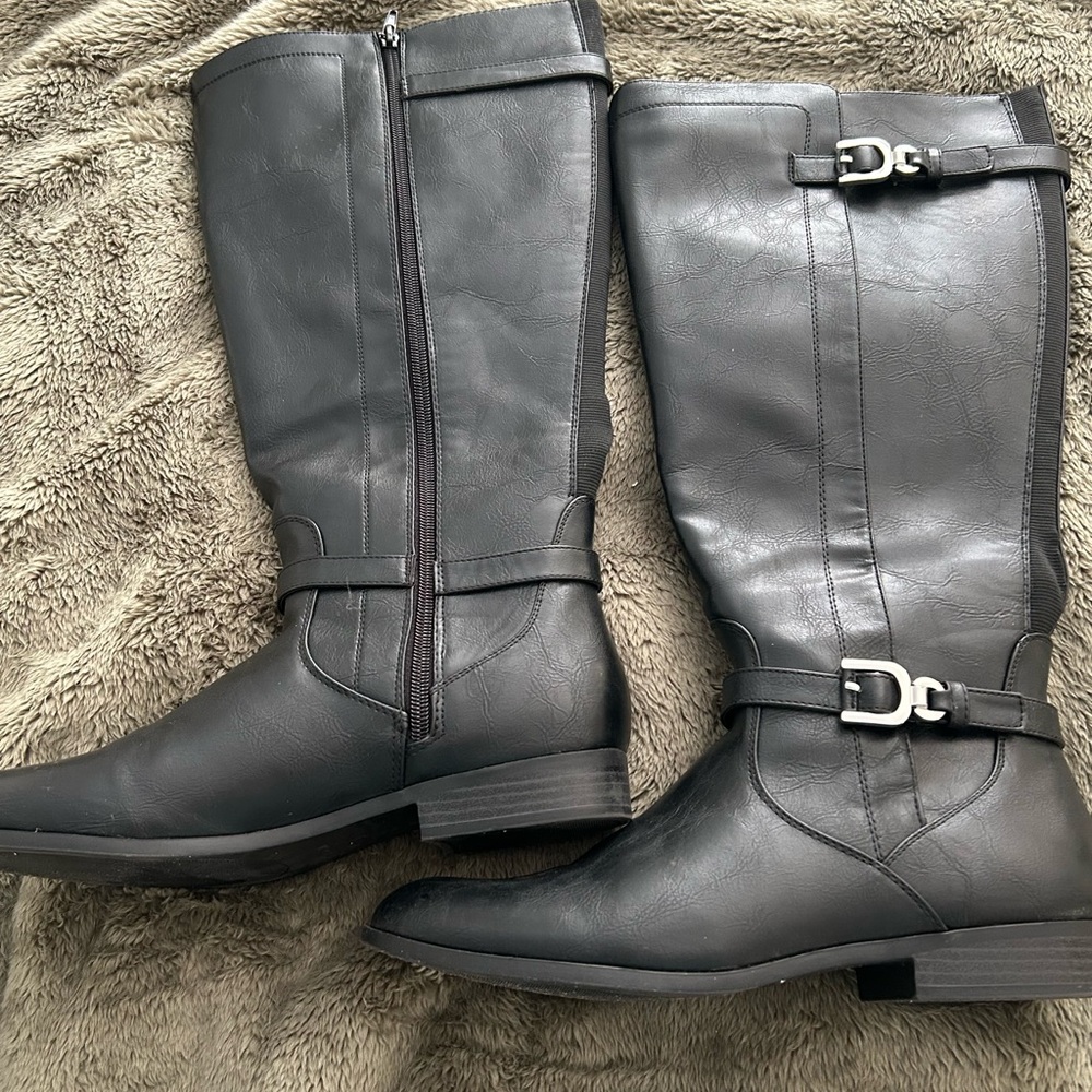 Black Leather Knee-High Boots